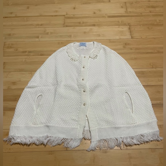 NEW Julius Berger Sweater Shaw P & P Cape Girl - Picture 1 of 9